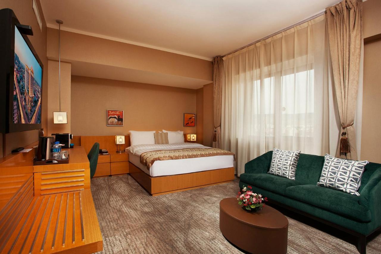 รามาดา อูลันบาตอร์ ซิตี้เซ็นเตอร์ โฮเต็ล Hotel อูลานบาตอร์ ภายนอก รูปภาพ